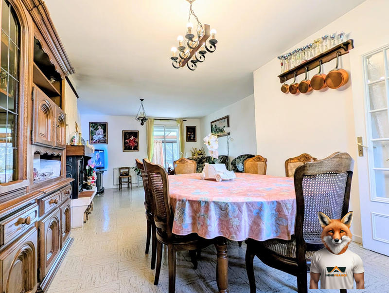 Maison - 92 m² - 5 pièces