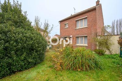 Maison - 96 m² - 5 pièces