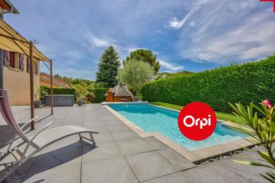 Maison - 106 m² - 5 pièces