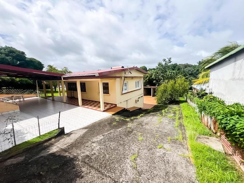 Maison - 120 m² - 4 pièces