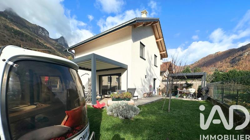 Maison - 100 m² - 4 pièces