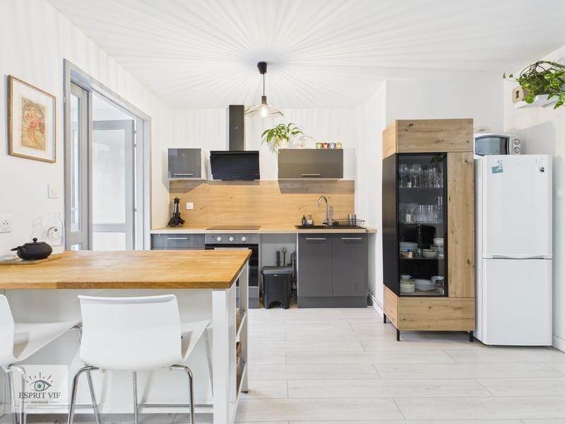 Appartement - 65 m² - 3 pièces