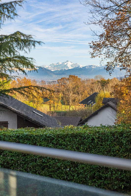 Maison - 244 m² - 6 pièces