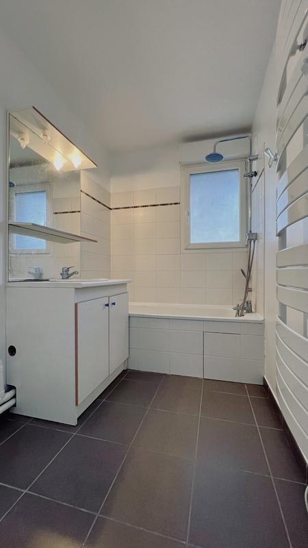 Appartement - 92 m² - 4 pièces