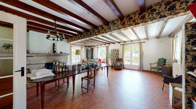 Maison - 290 m² - 10 pièces