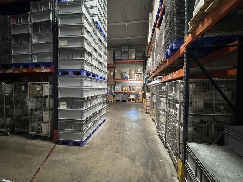 Bureau - 2 689 m² - 20 pièces