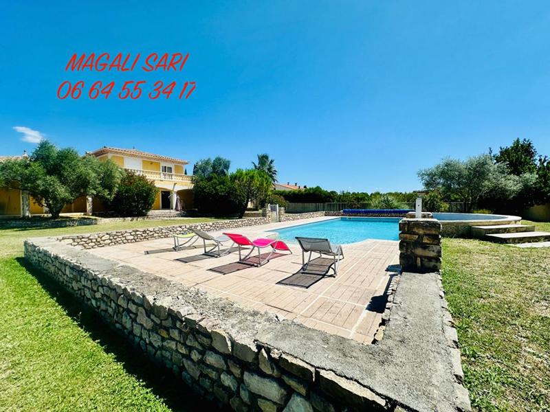Villa - 245 m² - 7 pièces