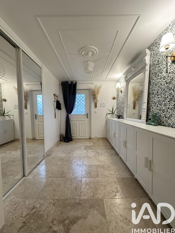 Maison de maîtres - 260 m² - 8 pièces