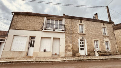 Maison de village - 123 m² - 5 pièces