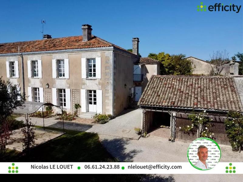 Demeure - 290 m² - 10 pièces