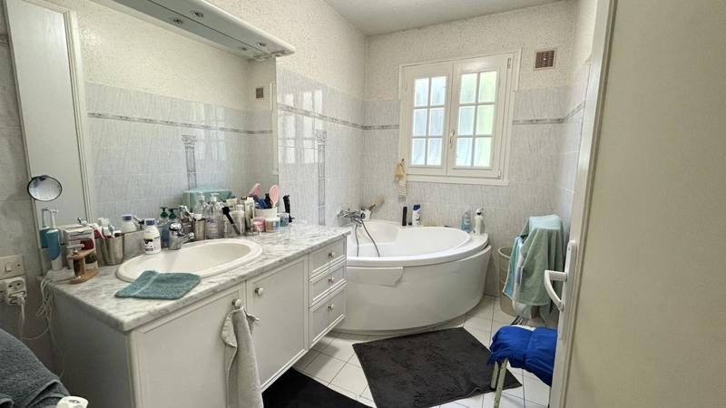 Maison - 152 m² - 7 pièces