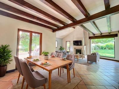 Maison - 158 m² - 6 pièces