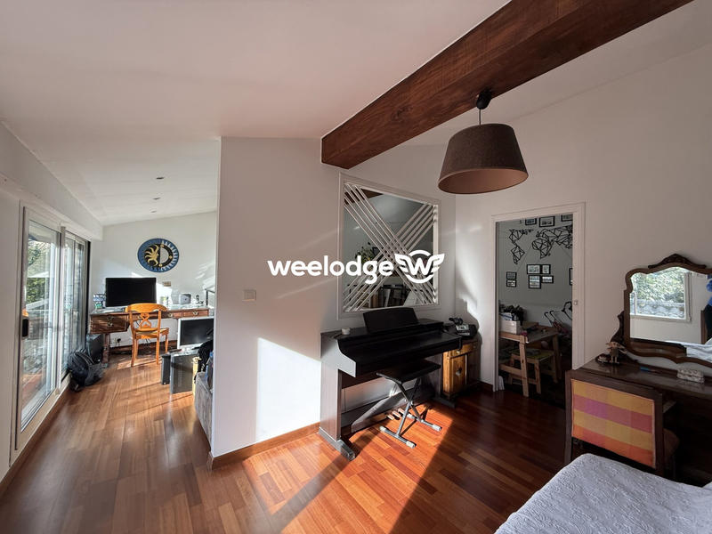 Maison ancienne - 225 m² - 7 pièces