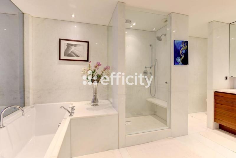 Appartement - 268 m² - 7 pièces