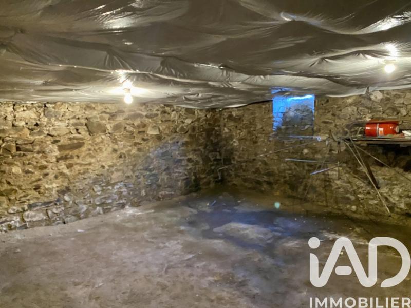 Maison - 180 m² - 9 pièces