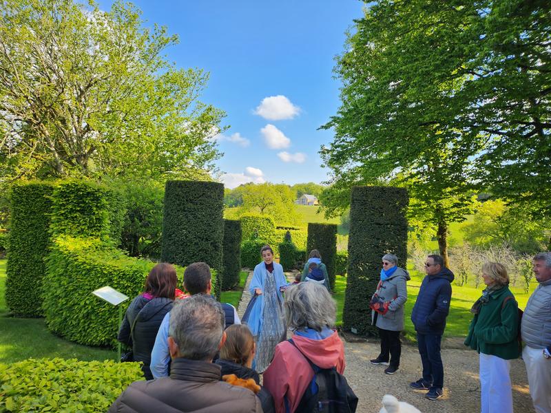Visite théâtralisée au manoir : Préséances de courtoisie &amp; savoir vivre à la française - Châteaux en fête
