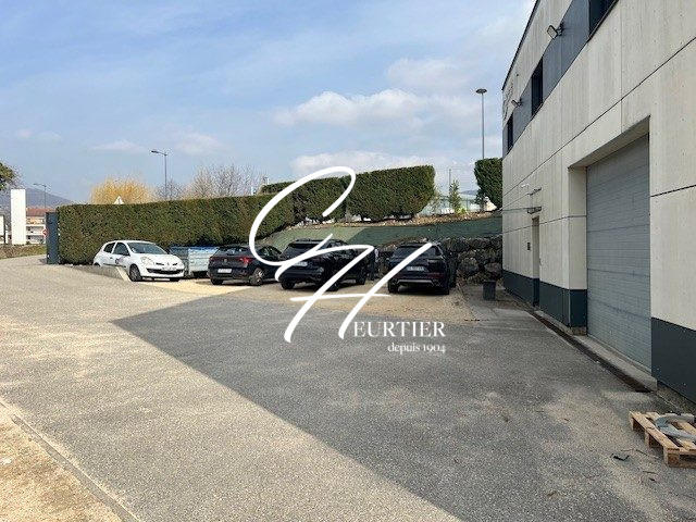 Local d'activités - 400 m²