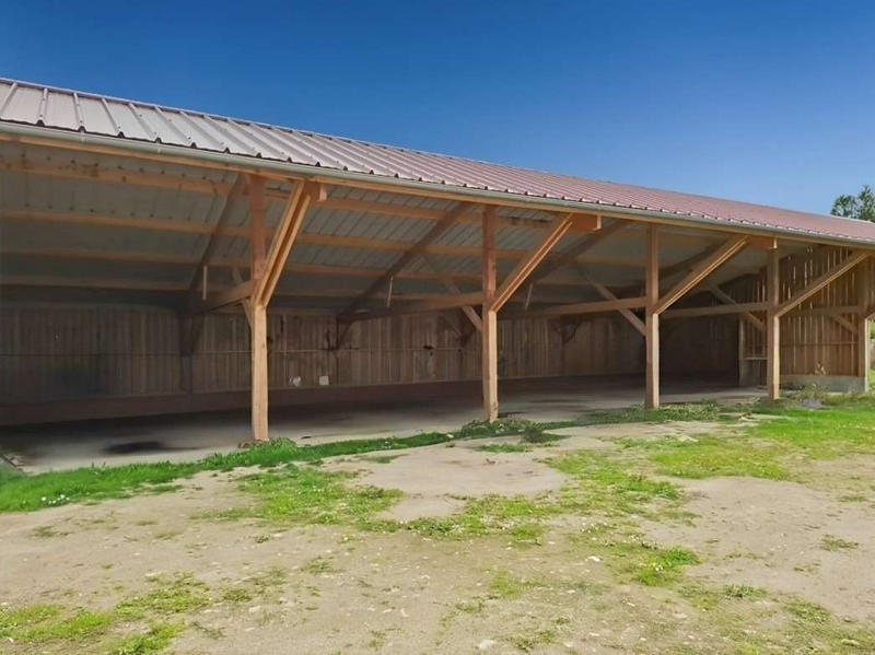 Maison - 195 m² - 11 pièces