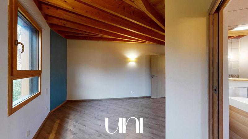 Maison - 200 m² - 7 pièces