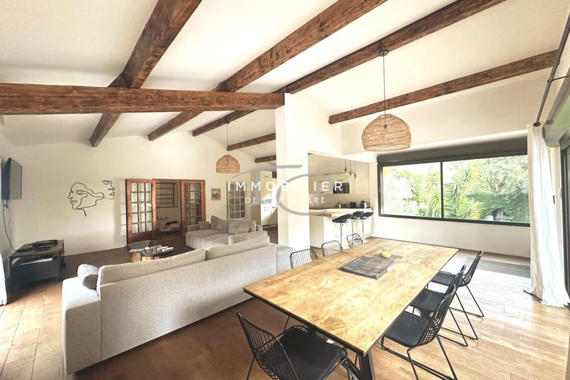 Maison - 159 m² - 5 pièces