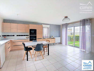 Maison - 101 m² - 5 pièces