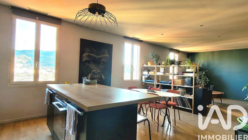 Appartement - 67 m² - 3 pièces