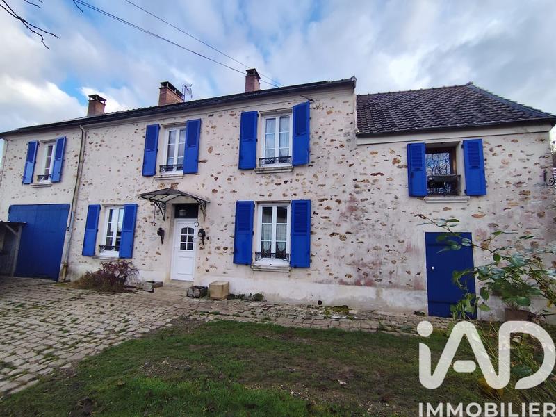 Maison - 240 m² - 8 pièces