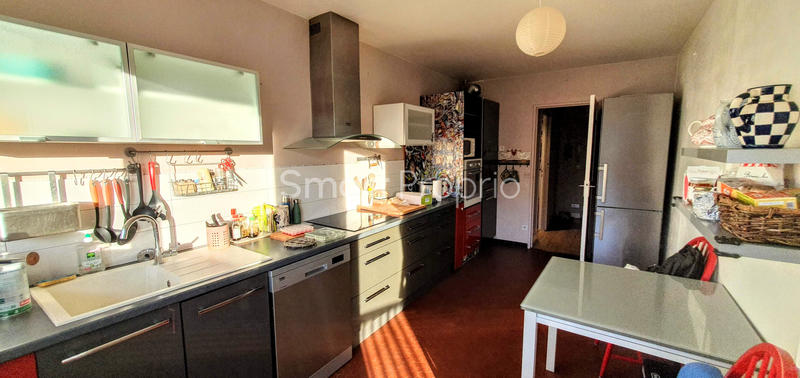 Appartement - 80 m² - 4 pièces