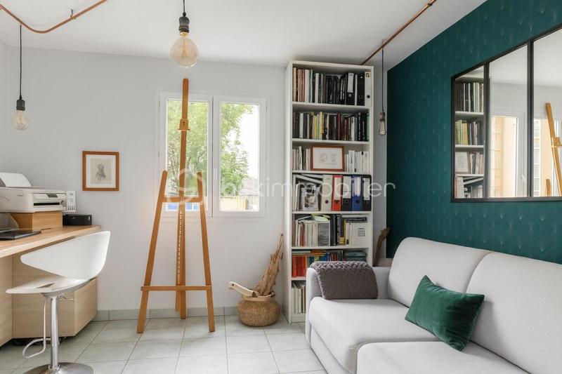 Maison - 201 m² - 7 pièces