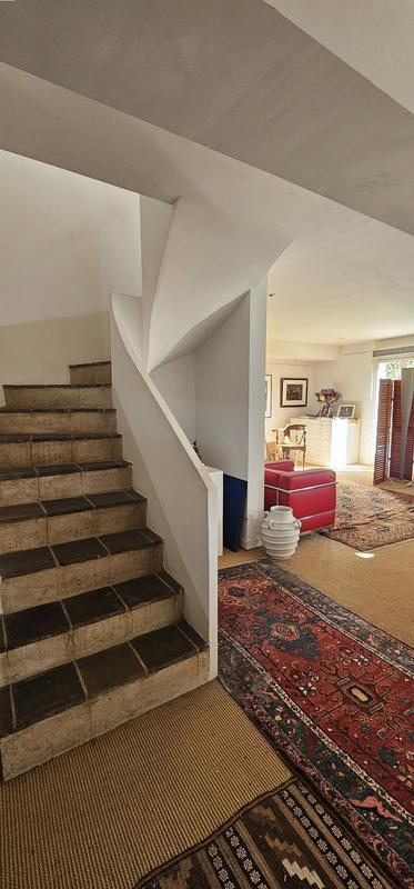 Viager - Villa - 216 m² - 8 pièces