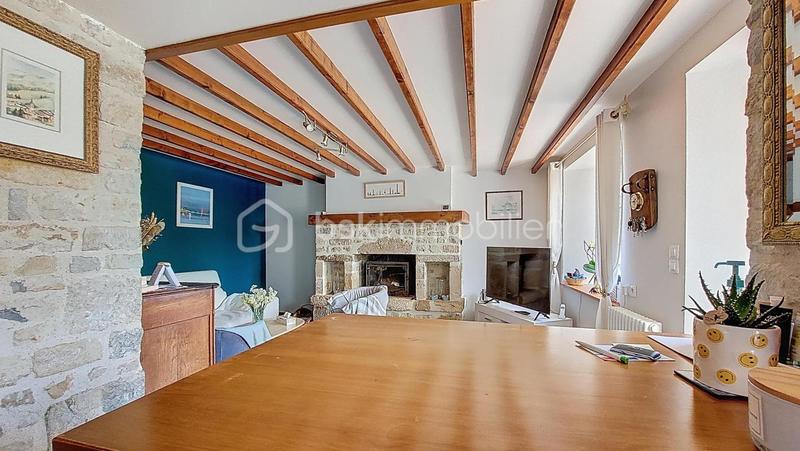 Maison en pierre - 110 m² - 5 pièces