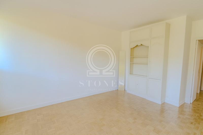 Appartement - 92 m² - 4 pièces