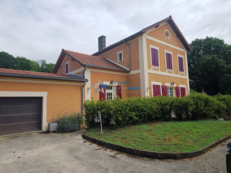 Villa - 155 m² - 8 pièces