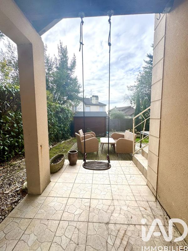 Maison - 94 m² - 5 pièces