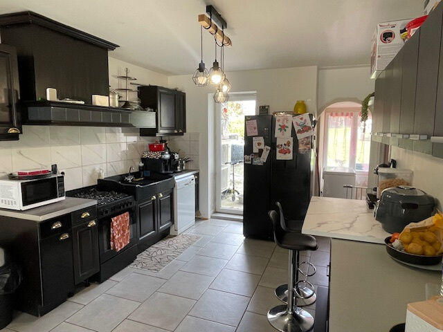 Maison - 148 m² - 6 pièces