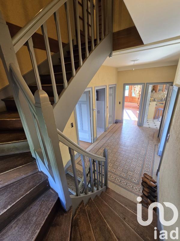 Maison - 200 m² - 8 pièces