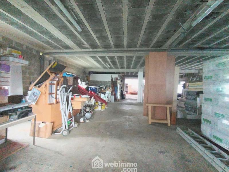 Bureau - 480 m² - 1 pièce