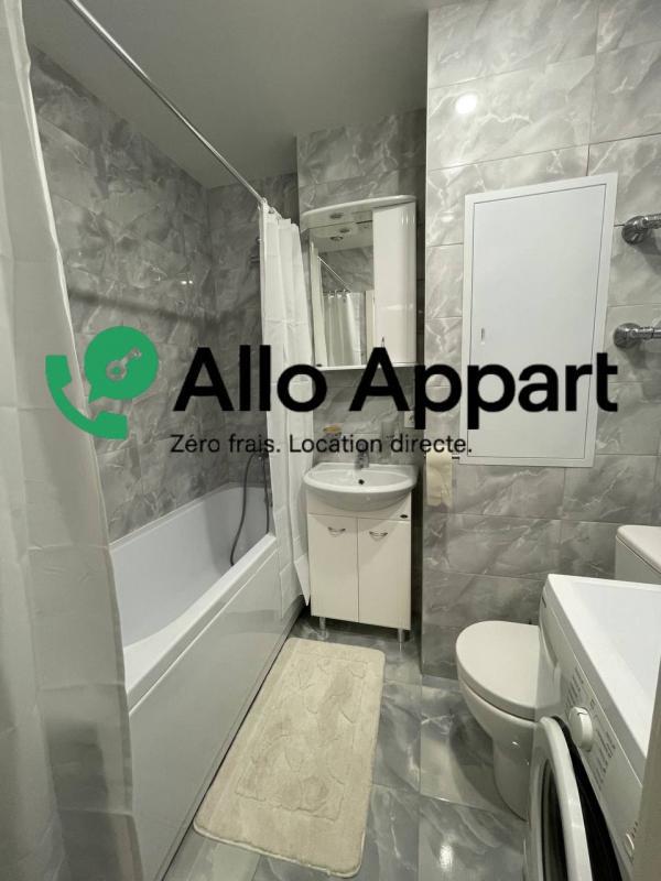 Studio - 37 m² - 1 pièce