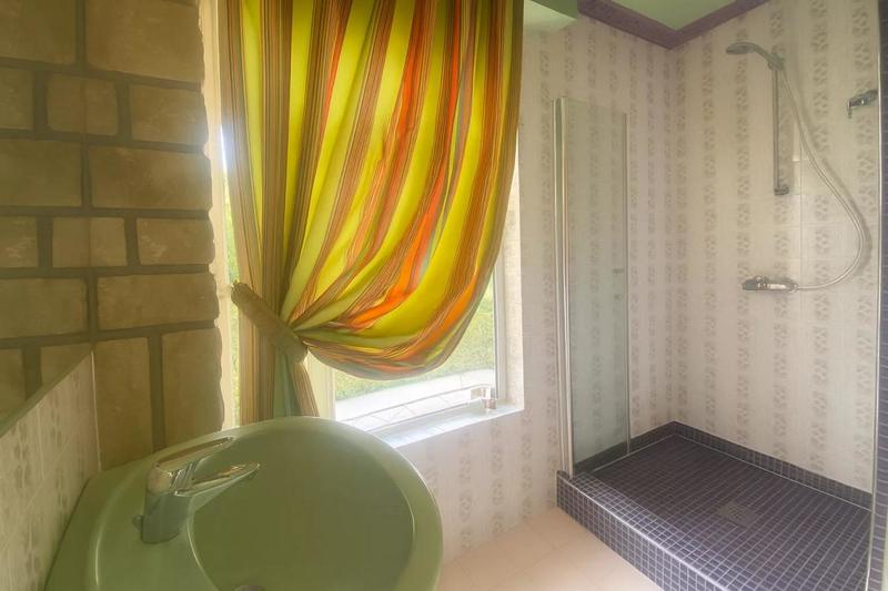 Propriété - 288 m² - 11 pièces