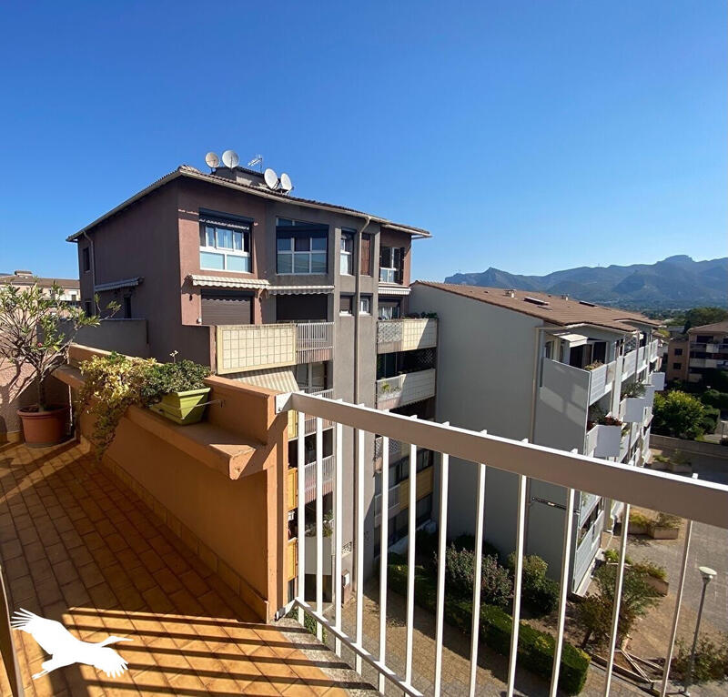 Appartement - 70 m² - 3 pièces