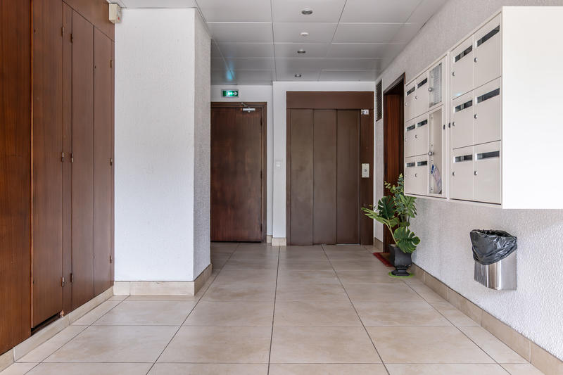 Appartement - 100 m² - 5 pièces