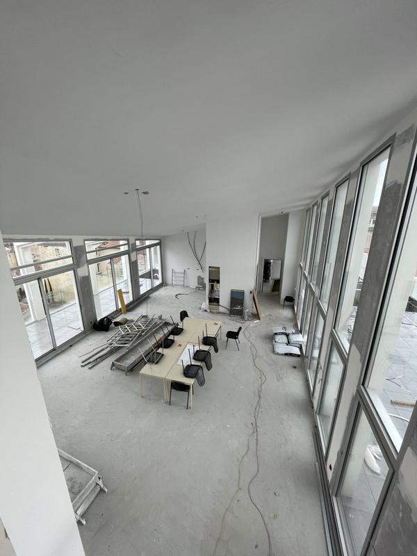 Appartement - 230 m² - 6 pièces