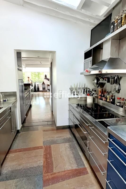 Villa - 220 m² - 8 pièces