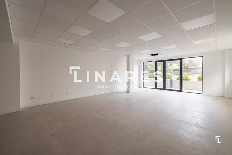 Local commercial - 63 m² - 1 pièce