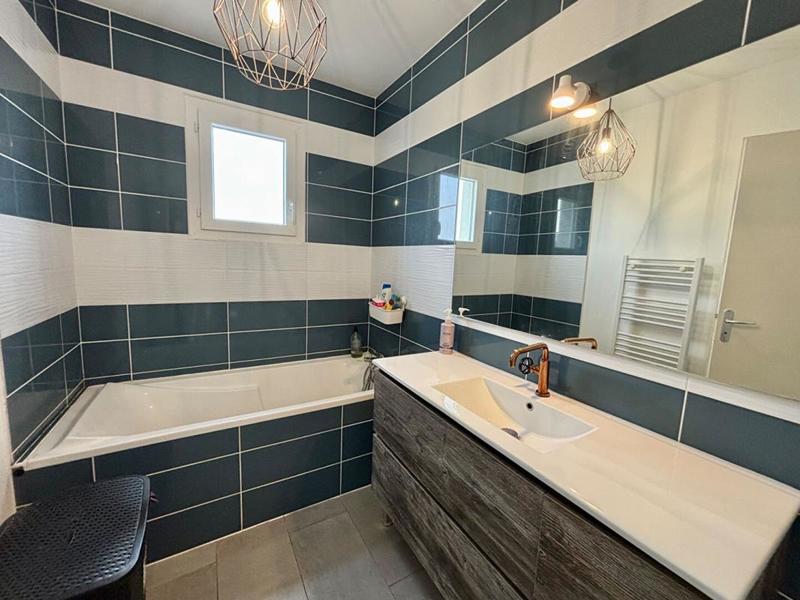 Maison - 97 m² - 5 pièces