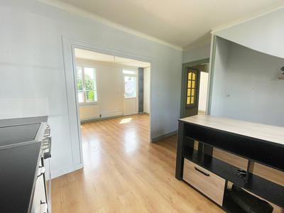 Maison - 85 m² - 5 pièces