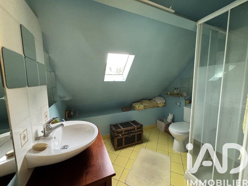 Maison - 200 m² - 8 pièces