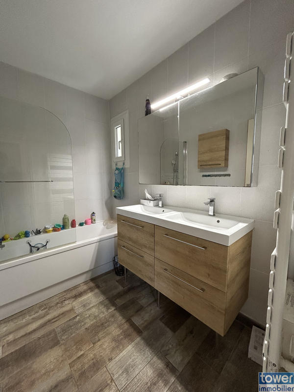 Maison - 133 m² - 5 pièces