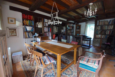 Maison - 203 m² - 7 pièces