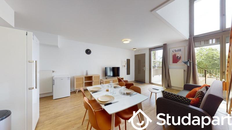 Chambre - 12 m² - 1 pièce